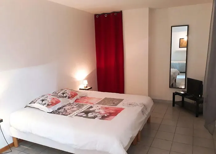 Bed and Breakfast Le Cabistou 3*