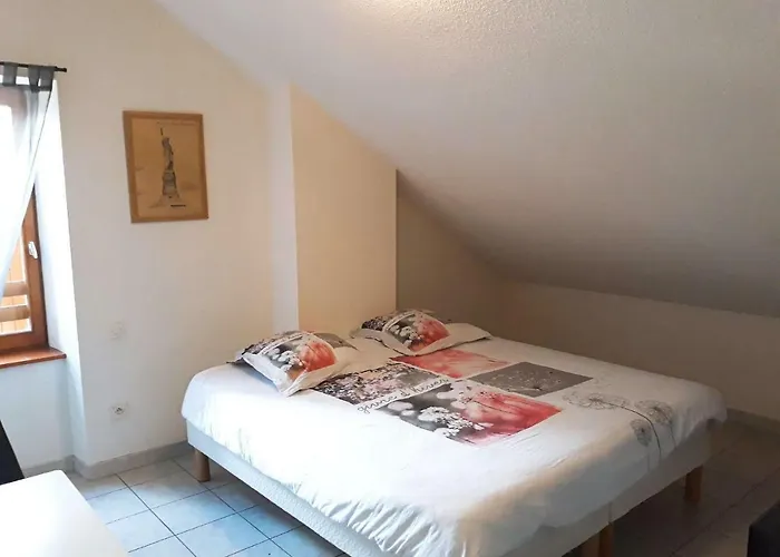 Le Cabistou Bed and Breakfast Devesset